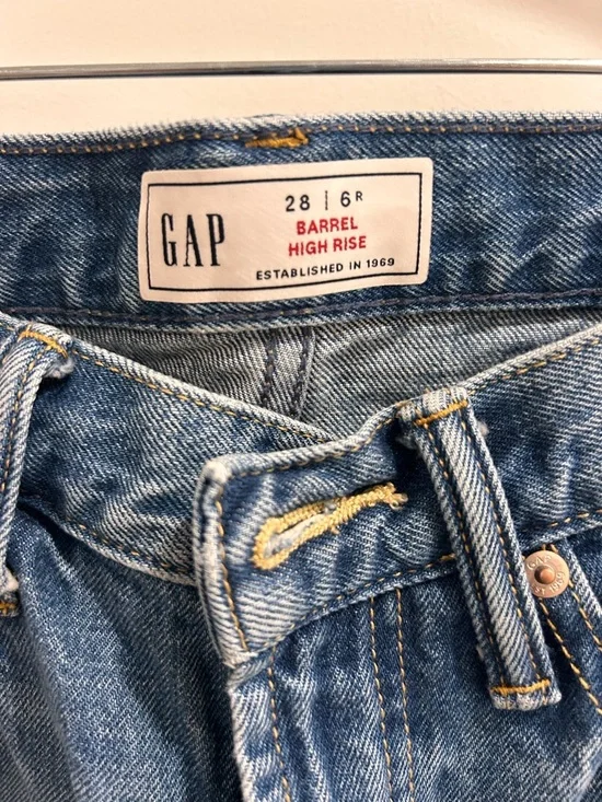 High-Rise Blue Jeans for Women - Picture 5 of 6